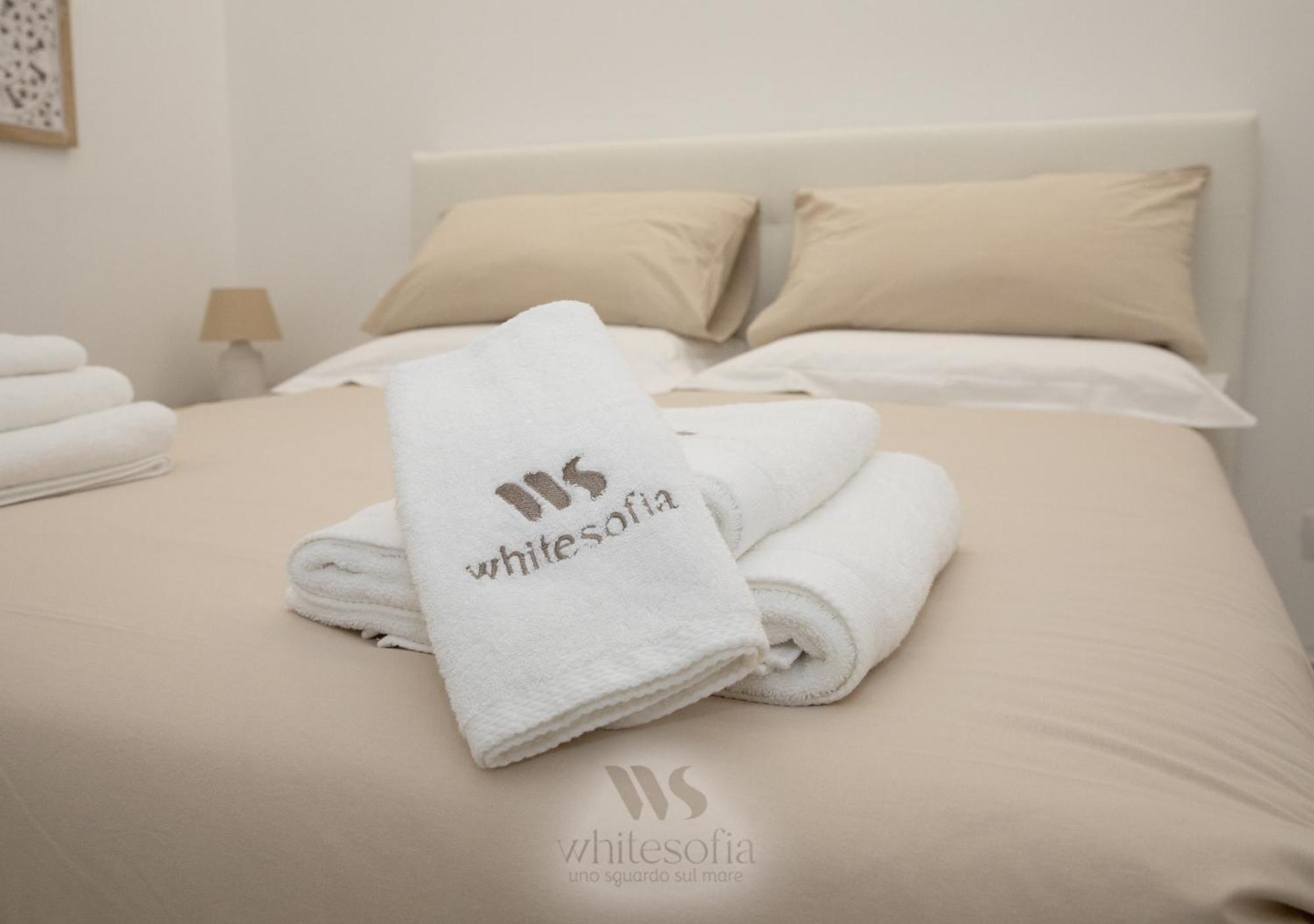 Villa White Sofia - Uno Sguardo Sul Mare à Bari Extérieur photo